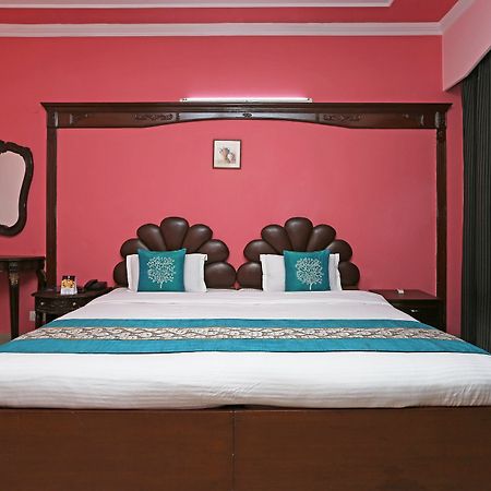 Oyo Rooms Near Akashneem Marg Gurgaon Exterior photo